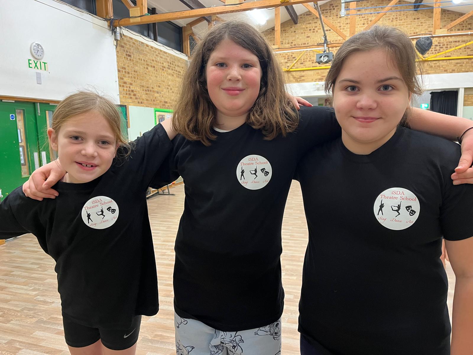 Children enjoying performing arts classes (singing, dancing, acting) in Brackley, Warwick, and Leamington Spa